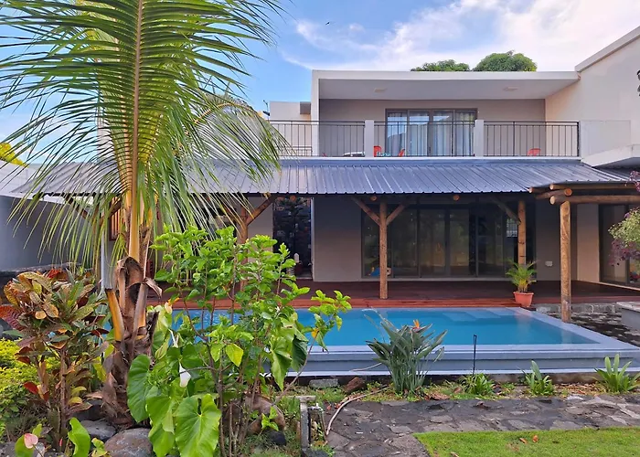 3 Bedrooms -Swimming Pool- Fully Equipped Kitchen