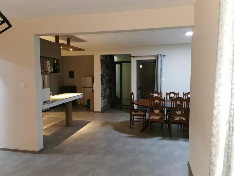 3 Bedrooms -swimming Pool- Fully Equipped Kitchen *